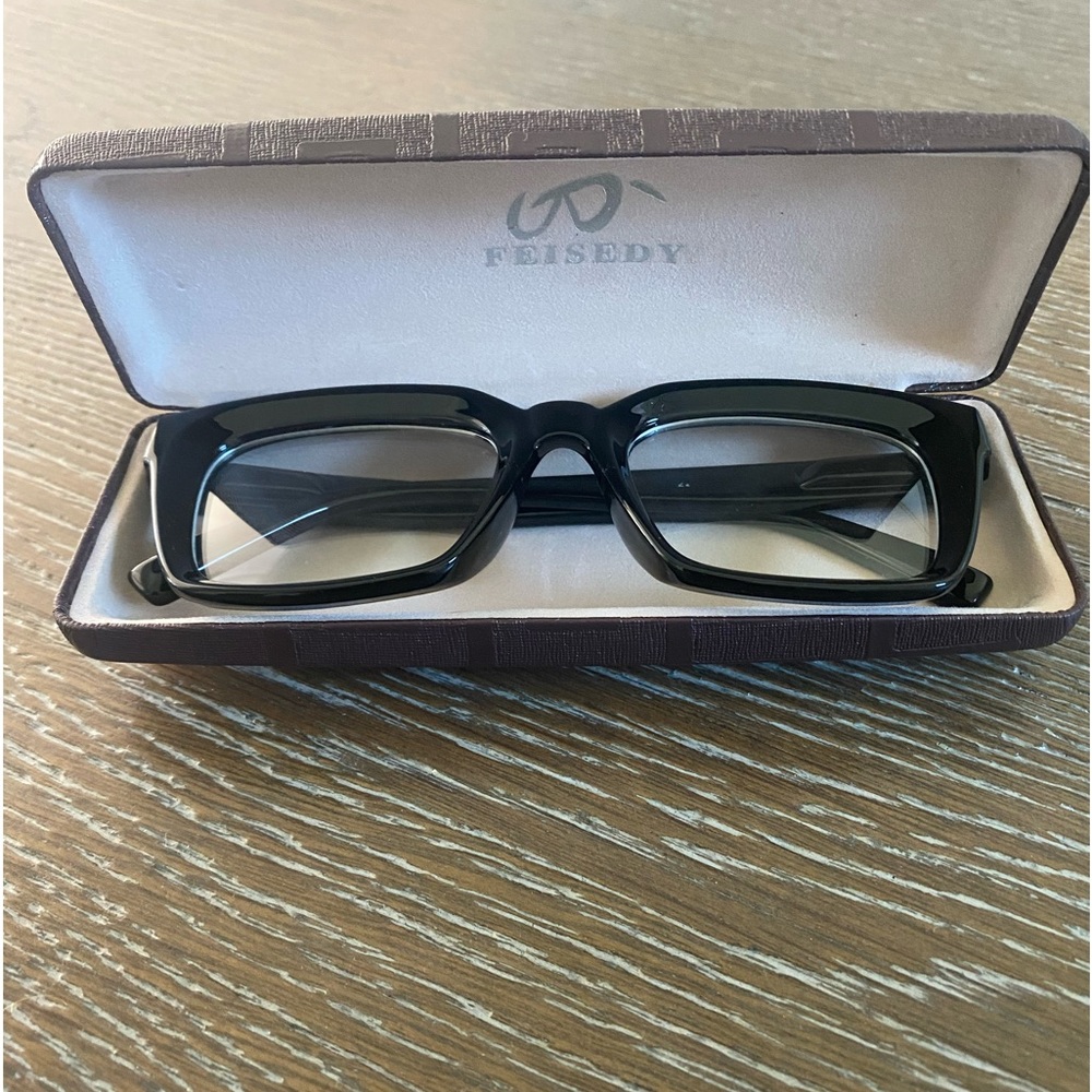 Feisedy square thick glasses frame